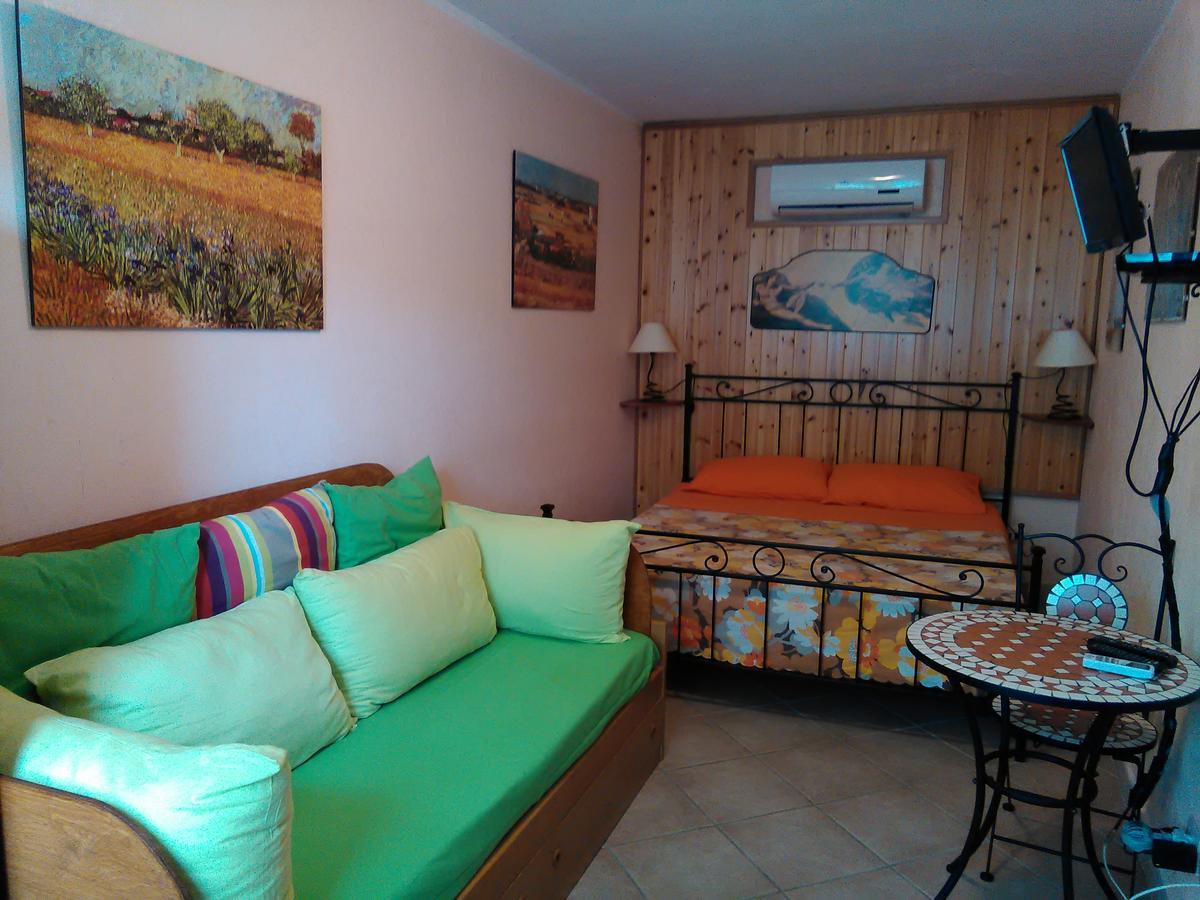 B&B Arcobaleno เชฟาลู ภายนอก รูปภาพ